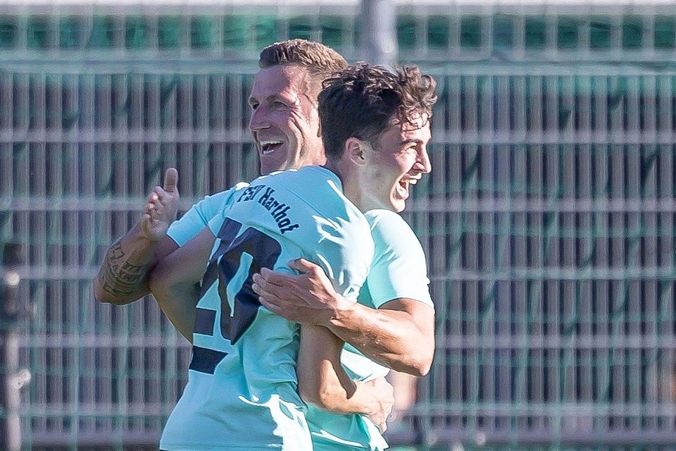 Der letzte Jubel im Herrenbereich? Beim 1:2 gegen den FC Ingolstadt gab Robert Söltl (l.) die Vorlage für Shayan Sagha (r.).