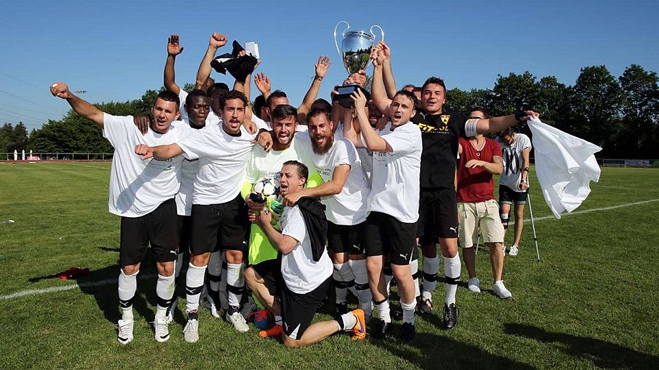 So jubelten die Weilimdorfer nach dem Pokalsieg dieses jahr - wer jubelt im kommenden jahr? Foto: Baumann