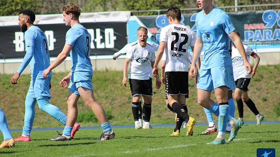 Archiv: Viktoria kassiert ein Gegentor