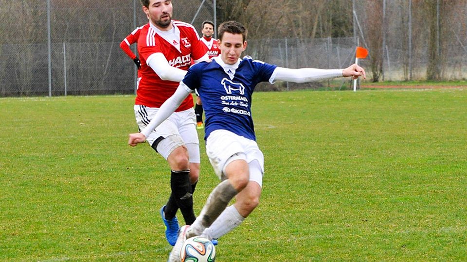 Max Ostermaier (am Ball) wechselt zum  FC Töging F: Feldl