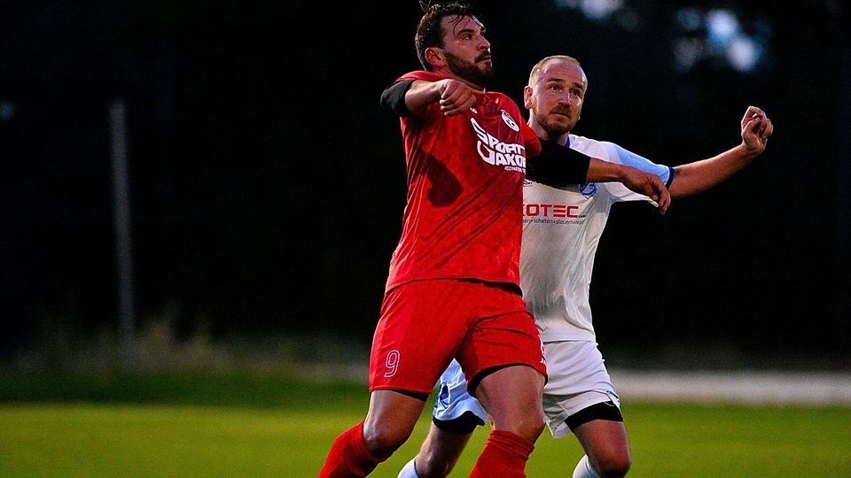 Stefan Pecher (li.) muss den TSV Waldkirchen vorzeitig verlassen 