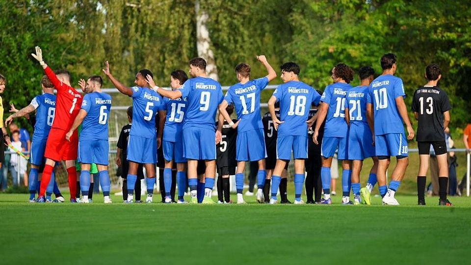 Erfolgreich: Der SV Münster kam in der Fußball-Gruppenliga zu einem 2:0-Erfolg gegen die SKV Büttelborn. Am Sonntag soll der nächste Sieg gelingen.	Foto: Guido Schiek
