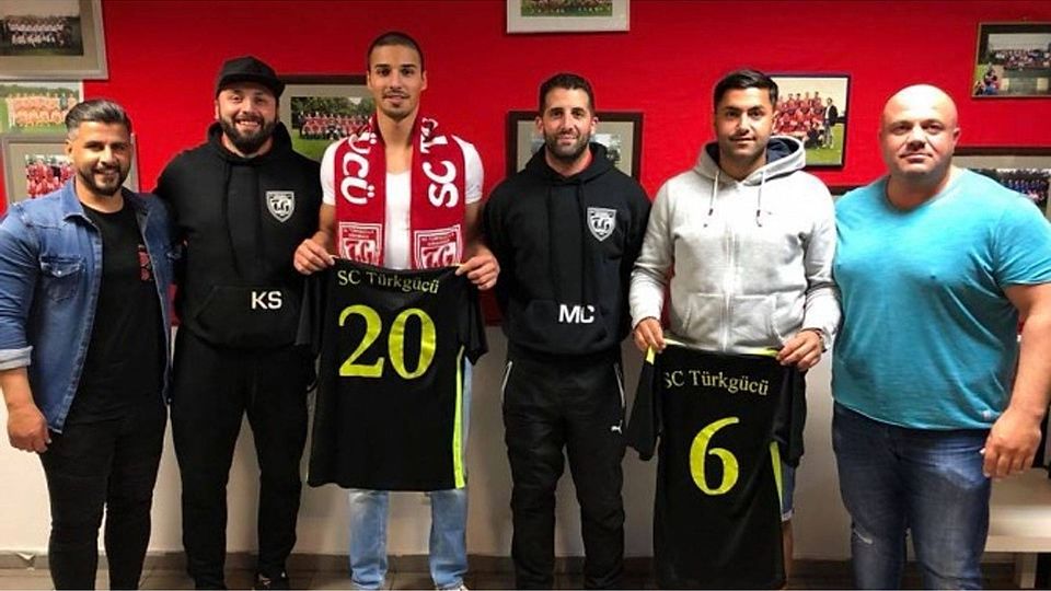 Fernando Seker (Nr. 20) und Gökhan Can (Nr. 6) kehren zur neuen Saison zurück. F: SC Türkgücü