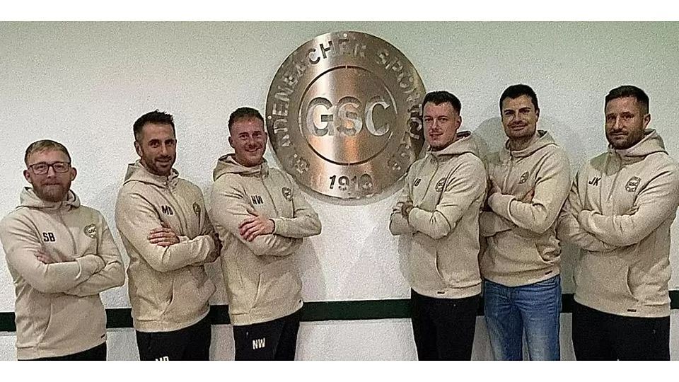 Die Trainer des Gladenbacher SC (von links): Silas Barth, Marco D’Ambrosio, Nils Waldschmidt, Rückkehrer Jason Barth, Christian Endes und Jan Kuhlmann. Foto: Gladenbacher SC © Gladenbacher SC