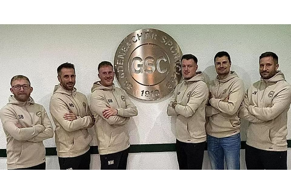 Die Trainer des Gladenbacher SC (von links): Silas Barth, Marco D’Ambrosio, Nils Waldschmidt, Rückkehrer Jason Barth, Christian Endes und Jan Kuhlmann. Foto: Gladenbacher SC © Gladenbacher SC