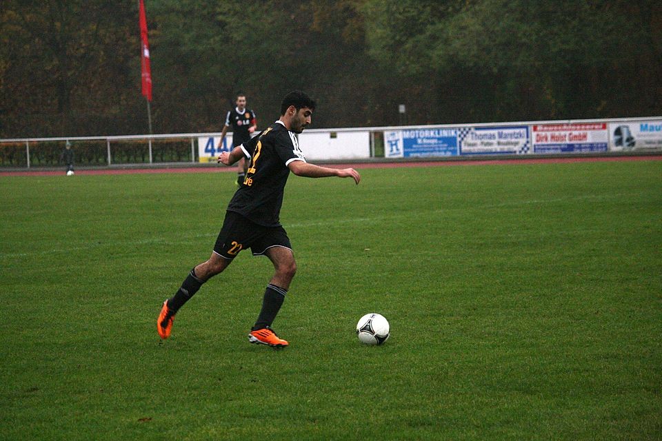 Buxtehudes Fatih Buyrukcu führte Regie beim Abstiegsduell gegen den FC Fredenbeck.