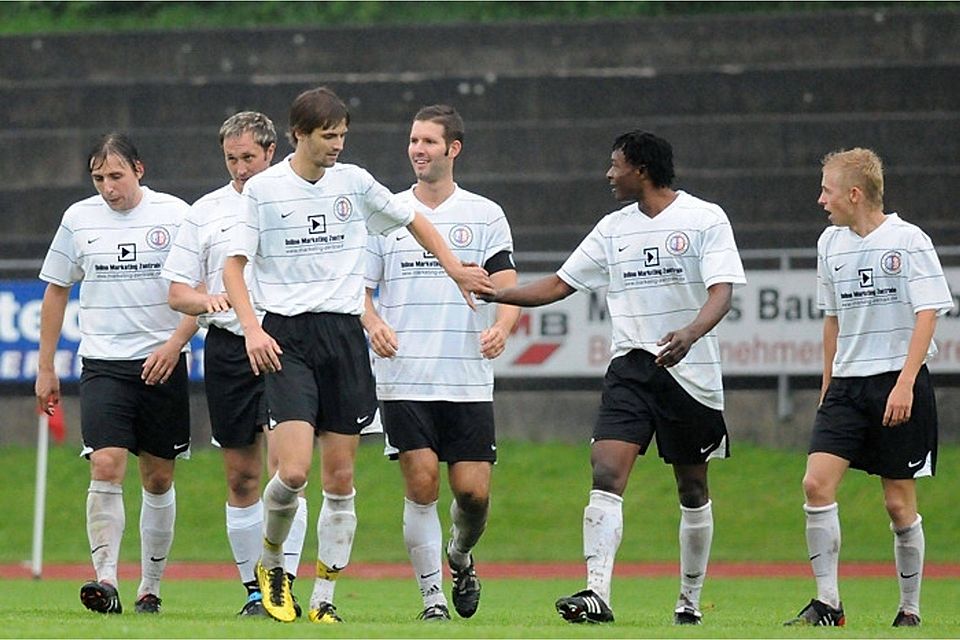 Der FC Hauzenberg geht voller Zuversicht in den Schlager gegen den 1.FC Miltach   Foto: H.Mini