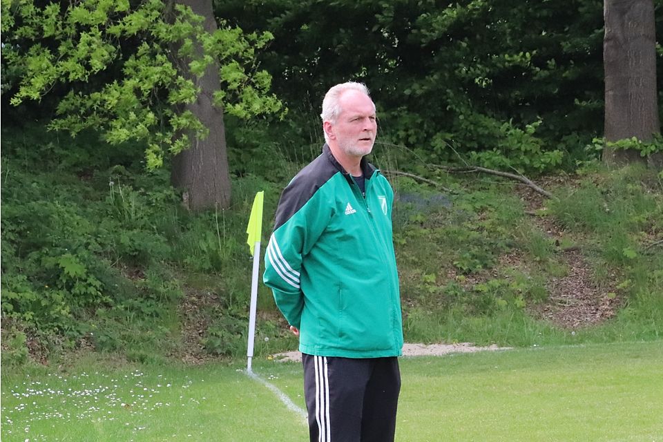 Für Schwinges Trainer Günter Schultka ist nach der Saison Schluss. Ein neuer Trainer wird bald präsentiert.