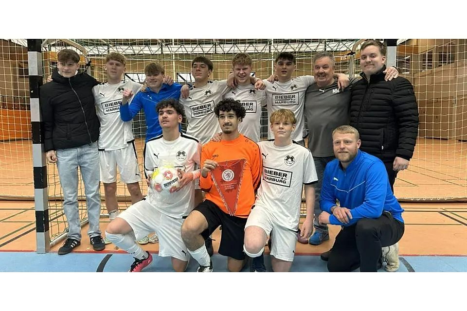 Die A-Junioren des JFV FC Aar sind Futsal-Winterpokalsieger. © Bruno Misamer