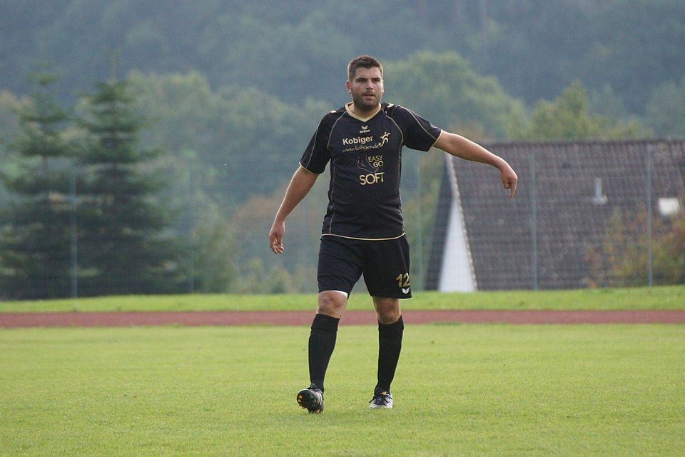 Marc Reinmüller wird die Mannschaft des TSV Scherneck auch in der kommenden Saison trainieren. Foto: Dellert