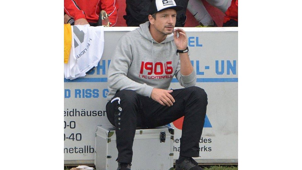 Aufmerksamer beobachtet Christian Goller das Spiel seiner Mannschaft. F: Czepera