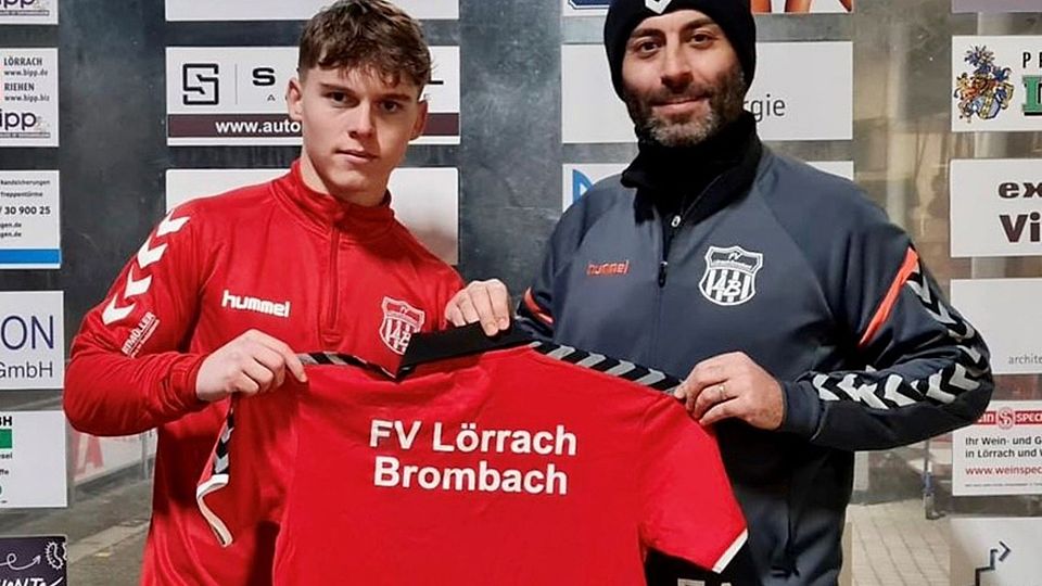 FVLB-Neuzugang Benjamin Gysin (links) mit Chefcoach Erkan Aktas | Foto: FV Lörrach-Brombach