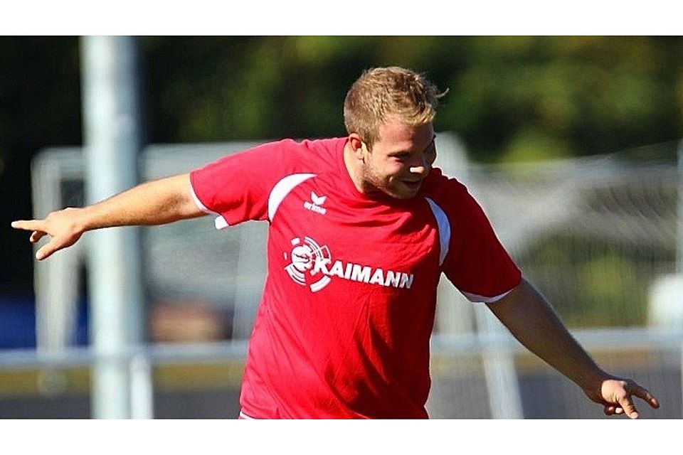 Erzielte drei Tore: Hövelhofs Daniel Brökelmann. Erzielte drei Tore: Hövelhofs Daniel Brökelmann.