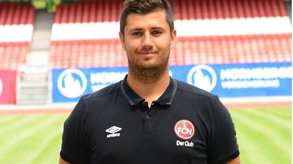 Peter Gaydarov wird auch in der kommenden Spielzeit die U17-Bundesligajunioren des 1. FC Nürnberg unter seinen Fittichen haben.