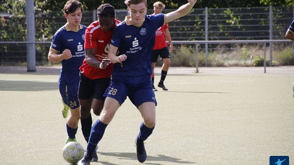 Der VfL Repelen wurde nach allen Regeln der Kunst auseinandergenommen.