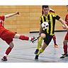 Der TSV Neustadt (schwarz-gelb) rechnet sich auch für das Finalturnier etwas aus.  Fotos: Kahler