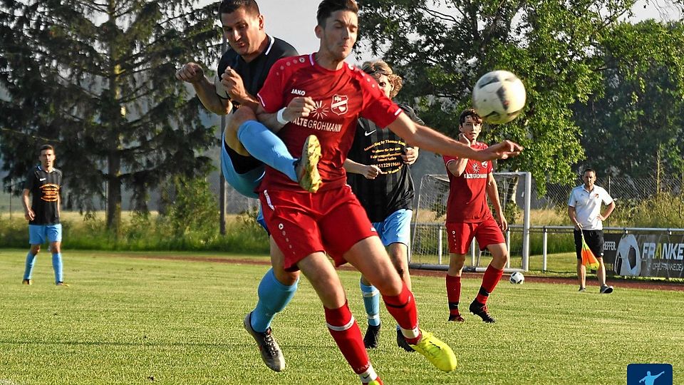 Die DJK Irchenrieth (in Rot) kehrt nach vier Spielzeiten in der Kreisklasse in die höchste Liga des Spielkreises zurück.