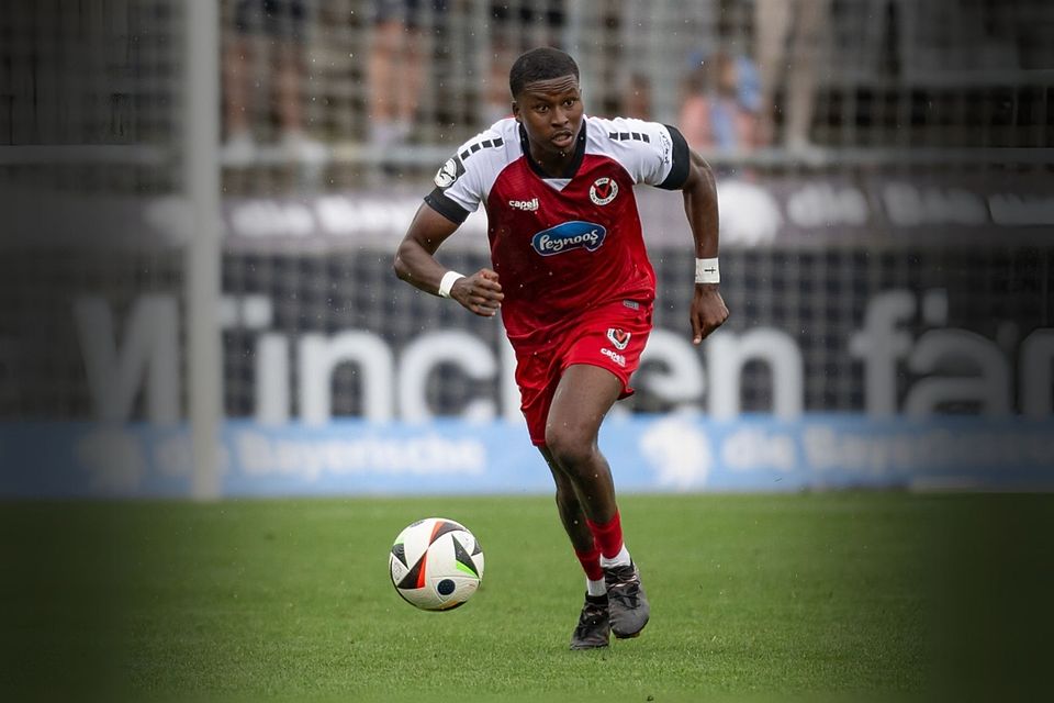 Cape Verde defender Sidny Lopes Cabral makes top-flight move to Estrela da Amadora Sidny Lopes Cabral: "Es fühlt sich gut an, wieder wichtig zu sein" - FuPa