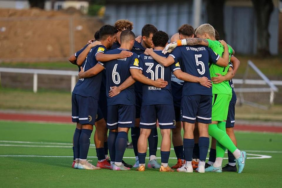 Der SV Hummetroth freut sich in der Hessenliga über die nächsten drei Punkte. Foto: Guido Schiek Der SV Hummetroth freut sich in der Hessenliga über die nächsten drei Punkte. Foto: Guido Schiek