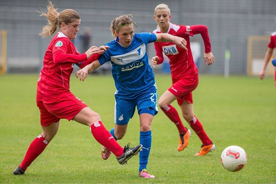 Gegen Turbine Potsdam, das zu den Topteams der Liga zählt, haben die TSG-Mädels, wie hier Leonie Pankratz, immer einen schweren Stand.    Foto: Uwe Grün