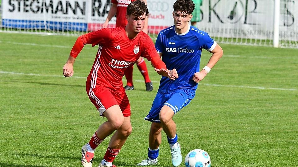 Die Pfreimder (in rot) stellten ihre derzeit starke Form auch gegen Tännesberg unter Beweis.