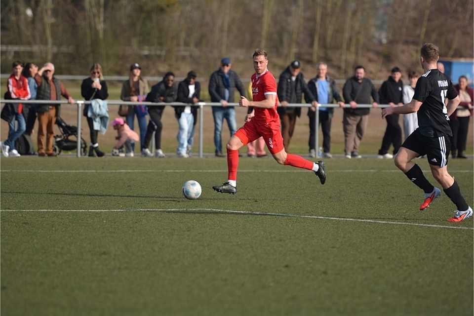 Lucas Martini (links) erzielte zuletzt vier Tore beim 6:1 des OFV in Mörsch. Lucas Martini (links) erzielte zuletzt vier Tore beim 6:1 des OFV in Mörsch.