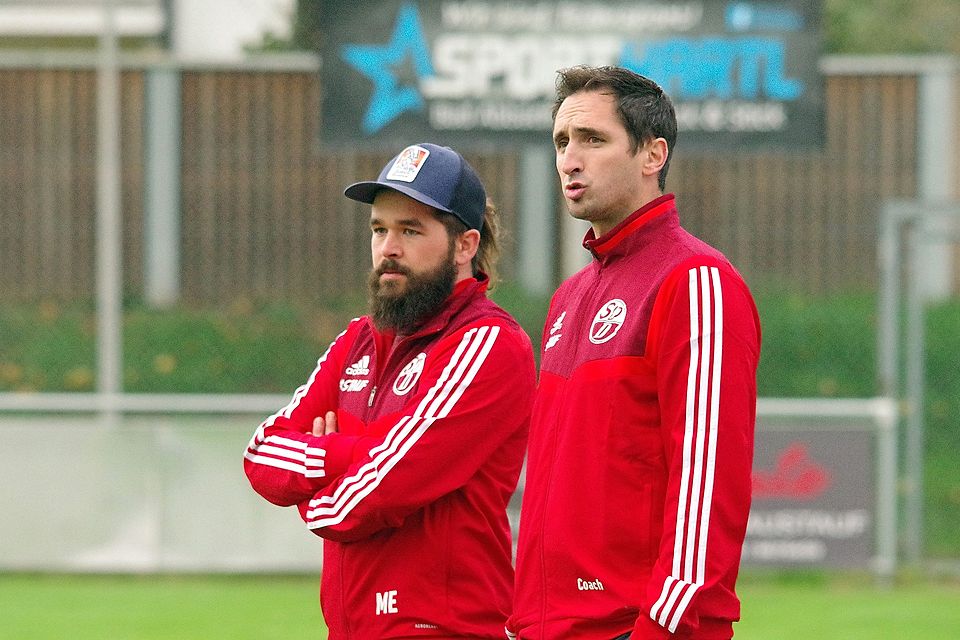 Trainer Stefan Stiegler (rechts) und Co-Trainer Max Eglseder haben ihren Vertrag verlängert. Sie wollen Donaustauf II im oberen Drittel der Kreisklasse etablieren.
