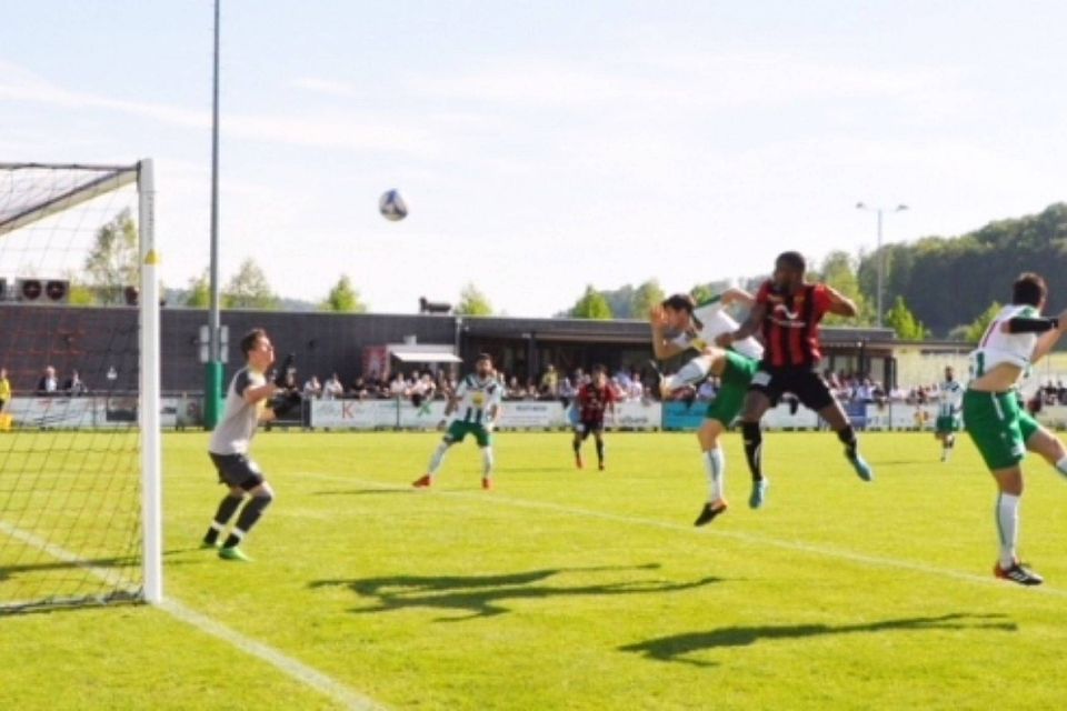 Torgefährlich: Luiyi Lugo im Trikot des FC Wettswil-Bonstetten.