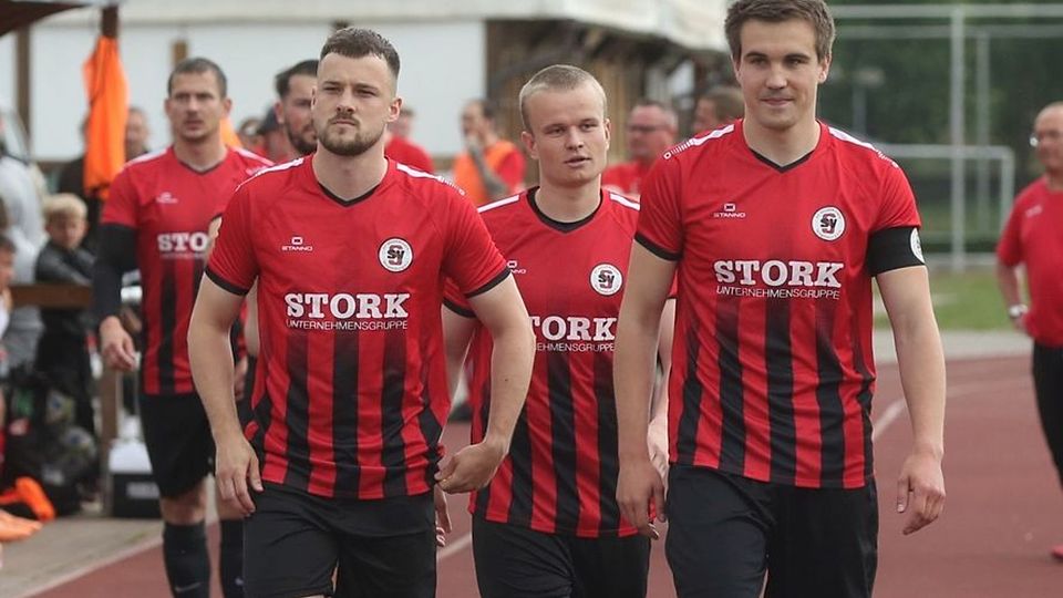 Philipp Blume (r.) schließt sich dem Osterweddinger SV an.