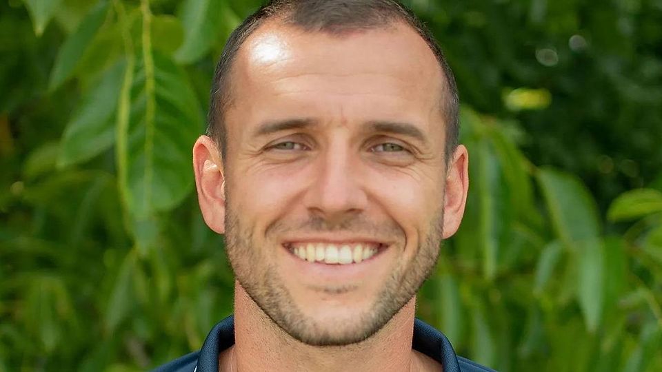 Portraitbild von Trainer Matthias Koston.