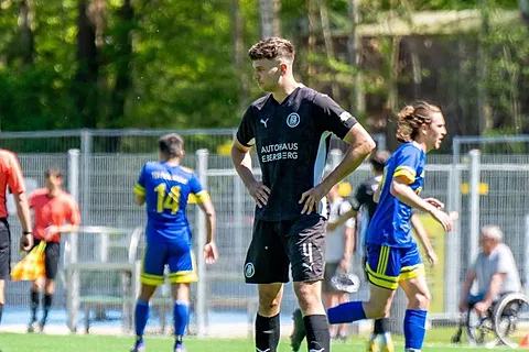 Der TSV Ebersberg bezwang Polling mit 5:2 und ist der Bezirksliga einen Schritt näher gekommen.