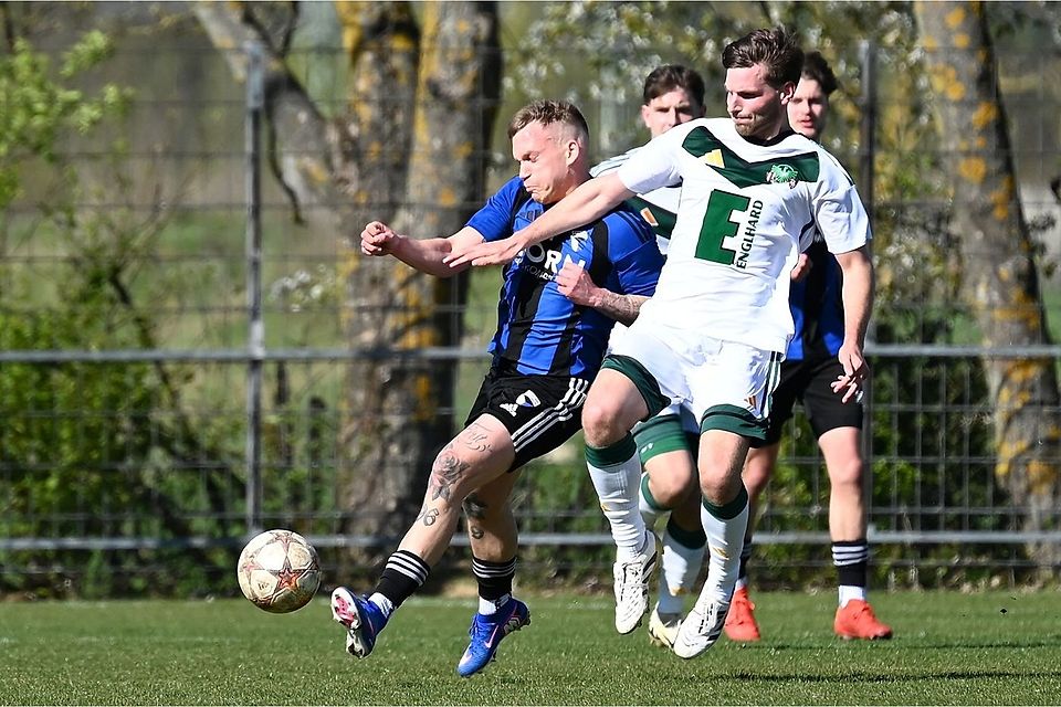 Ammerthal (in Weiß) lieferte sich mit Forchheim ein rassiges Spitzenspiel.