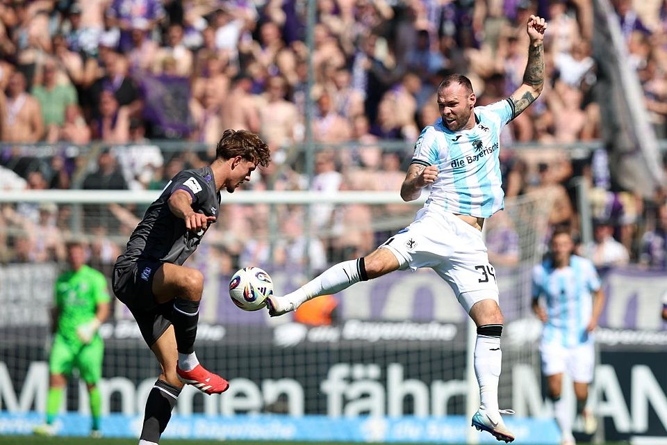 Springt Hobsch (re.) in die Startelf? In Aachen traf der Stürmer zuletzt.