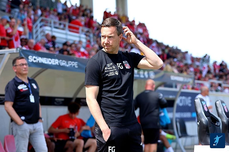 Nicht nur Trainer, nun auch als Geschäftsführer Sport bei RWE tätig: Fabian Gerber. Nicht nur Trainer, nun auch als Geschäftsführer Sport bei RWE tätig: Fabian Gerber.
