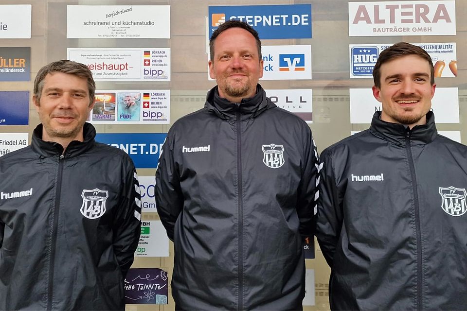 FVLB-Sportchef Tobias Jehle (links) mit Chefcoach Thorsten Szesniak und Co-Trainer Raphael Kiefl | Foto: Verein