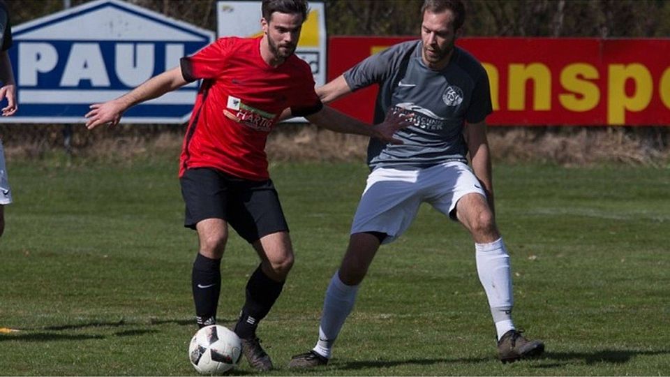 In einer starken Verfassung präsentiert sich derzeit der SV Mauerstetten (links) F: Pisalski