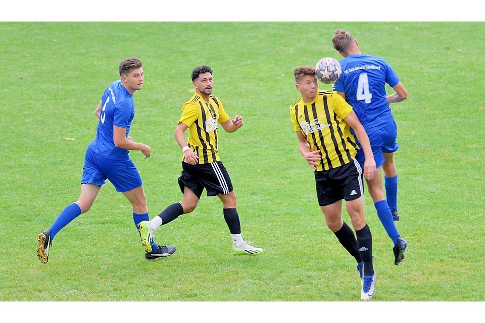 Poppenhausens Manuel Eckert (Zweiter von rechts)