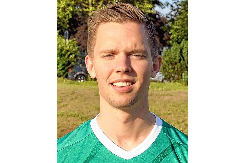 Dürfen im Dress der Landesauswahl (mindestens) gegen den VfL Osnabrück und Arminia Bielefeld ran: Patrick Nagel und Paul Sachse vom Polizei-SV Union. Foto: Malchow (2)