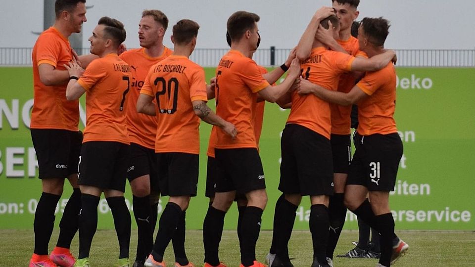 Jubel beim 1. FC Bocholt über den Sieg gegen Straelen. 