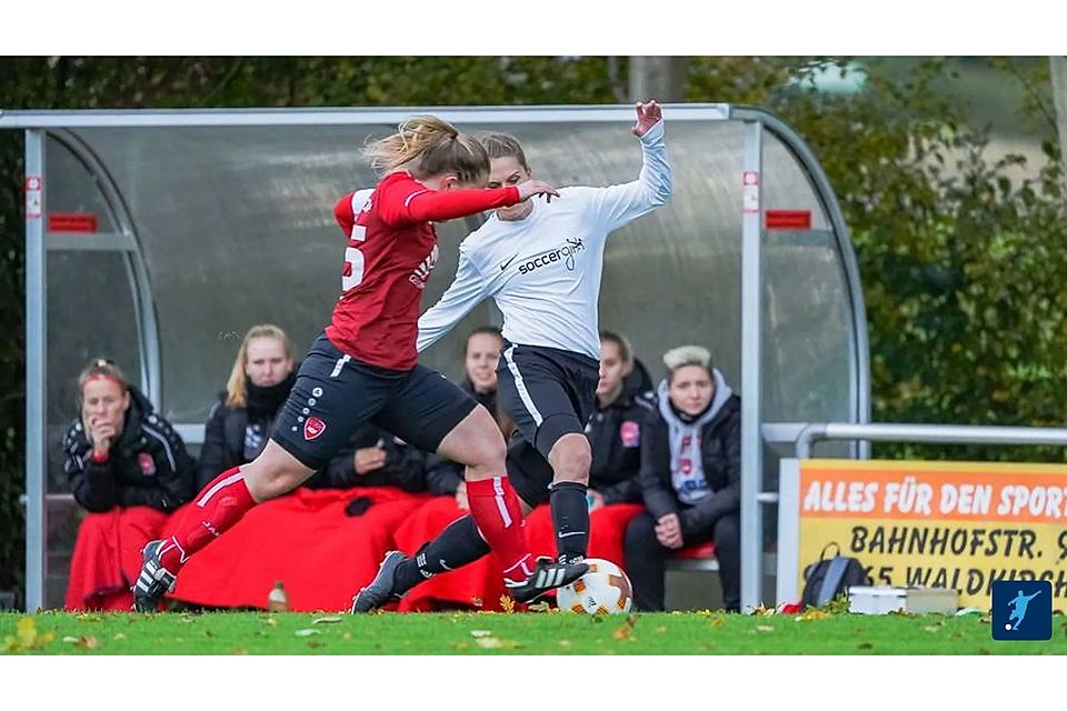 Ruderting und Hof lieferten sich in der Vergangenheit heiße Duelle auf dem Platz, aber auch um den Bayernliga-Meistertitel.