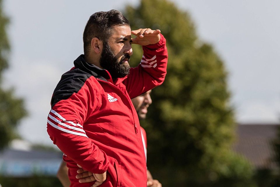 Türkspor-Trainer Raed Yusuf. F: Bernd Seyme