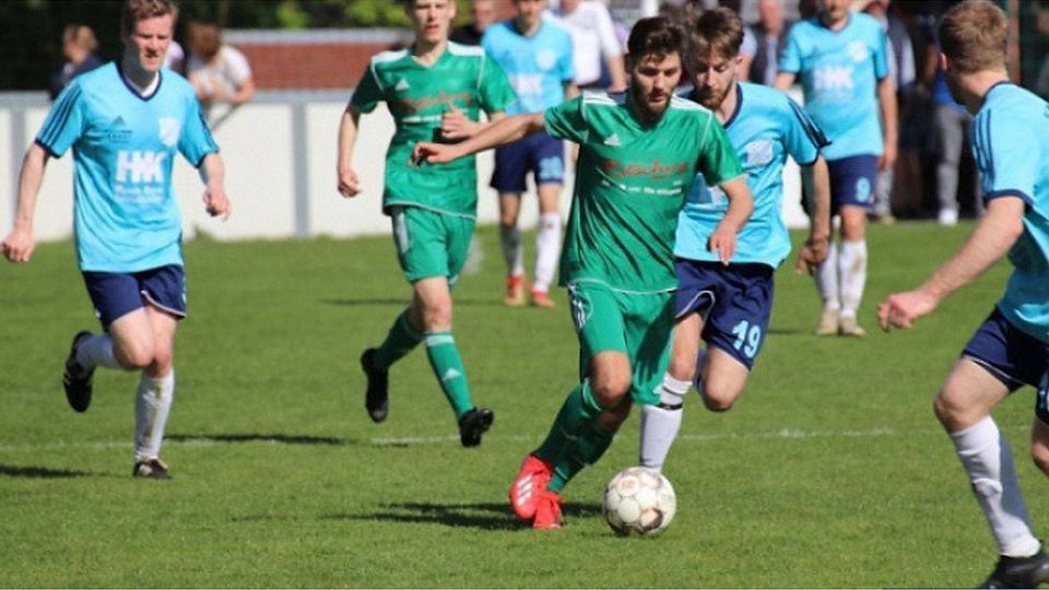 Weiter Richtung Bezirksliga will GW Allagen (in grün) auch am Sonntag marschieren. Der FC Mönninghauen (in blau) möchte endlich mal wieder einen Heimsieg feiern!