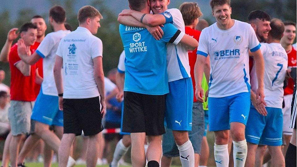 Sie bleiben drin! Die SpVgg Rattelsdorf schlug den TSV Staffelstein in der Verlängerung.