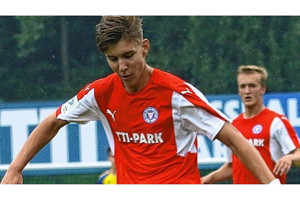 Für Angreifer Selim Ajkic und die U17 Holstein Kiels gab es bei RB Leipzig nichts zu holen. Foto: pn