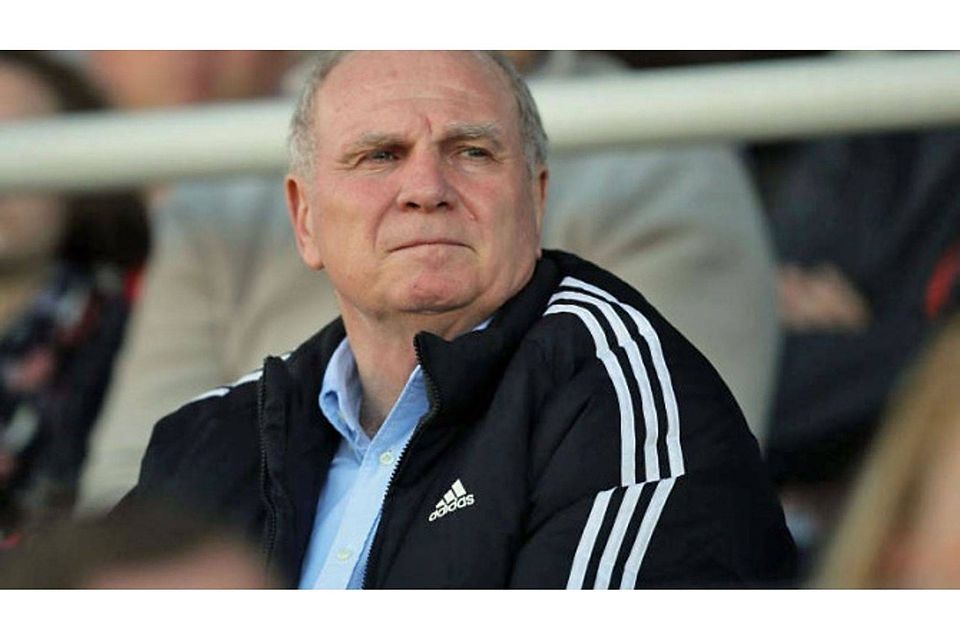 Uli Hoeneß verfolgte das Hinspiel der A-Junioren am Mittwoch im Grünwalder Stadion. Foto: Sampics