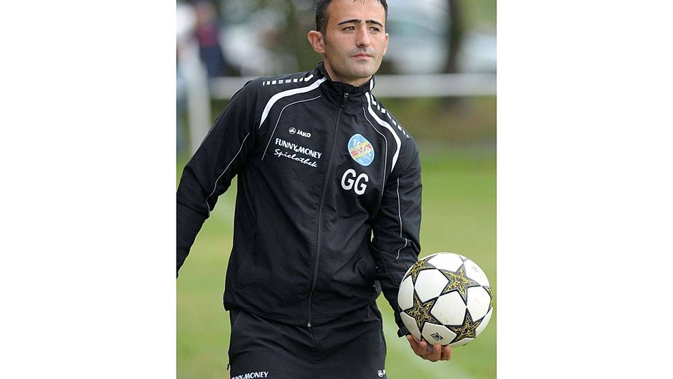 Trägt in Kürze wieder die Vereinsfarben des 1. CfR Pforzheim: Gökhan Gökce F: Ripberger