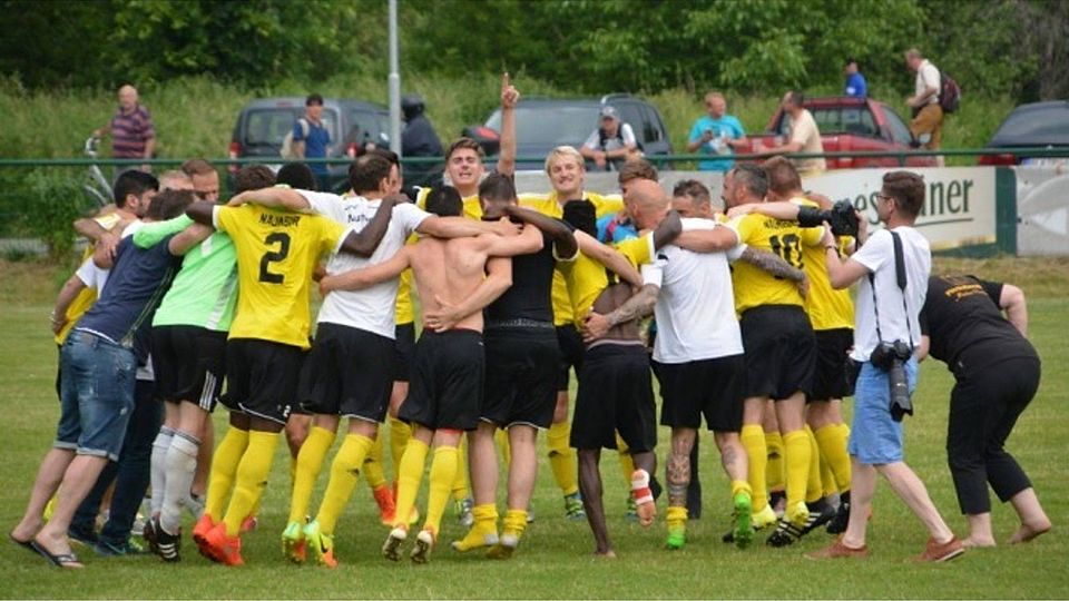 Naumburg gewinnt das Spitzenspiel in Herrengosserstedt. F: Eichstädt