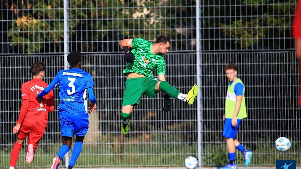 Beim zwischenzeitlichen 1:1 hatte Keeper Paul Simon den Ball gründlich verfehlt.