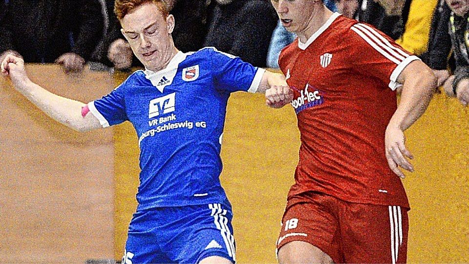 Budenzauber mit Bande:  Szene aus dem letztjährigen Finale zwischen dem TSV Friedrichsberg und Gastgeber Schleswig IF. Sieg