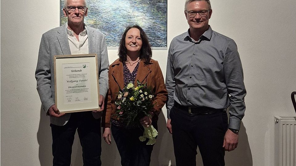Führungswechsel im Nimstal (von links): Der bisherige Vorsitzende Wolfgang Fandel mit Ehefrau Doris und dem neuen Clubchef Uwe Müller.